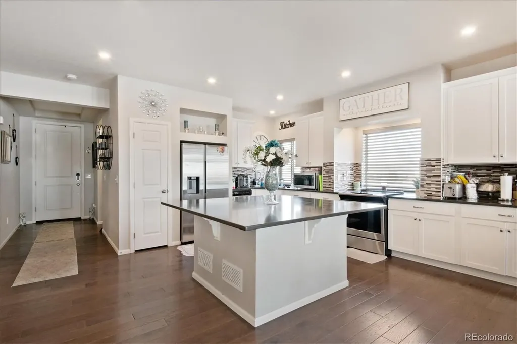 10294 Yampa Street Commerce City CO 80022