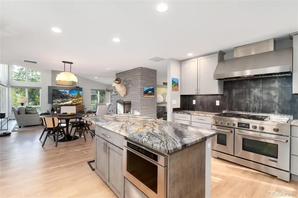 6 Bradbury Lane Littleton CO 80120