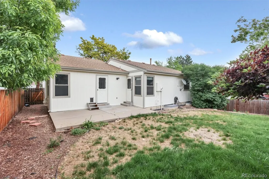5892 W 75th Place Arvada CO 80003