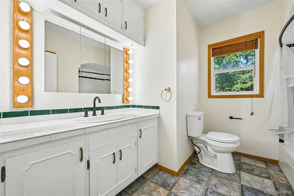 415 E Espanola Street Colorado Springs CO 80907