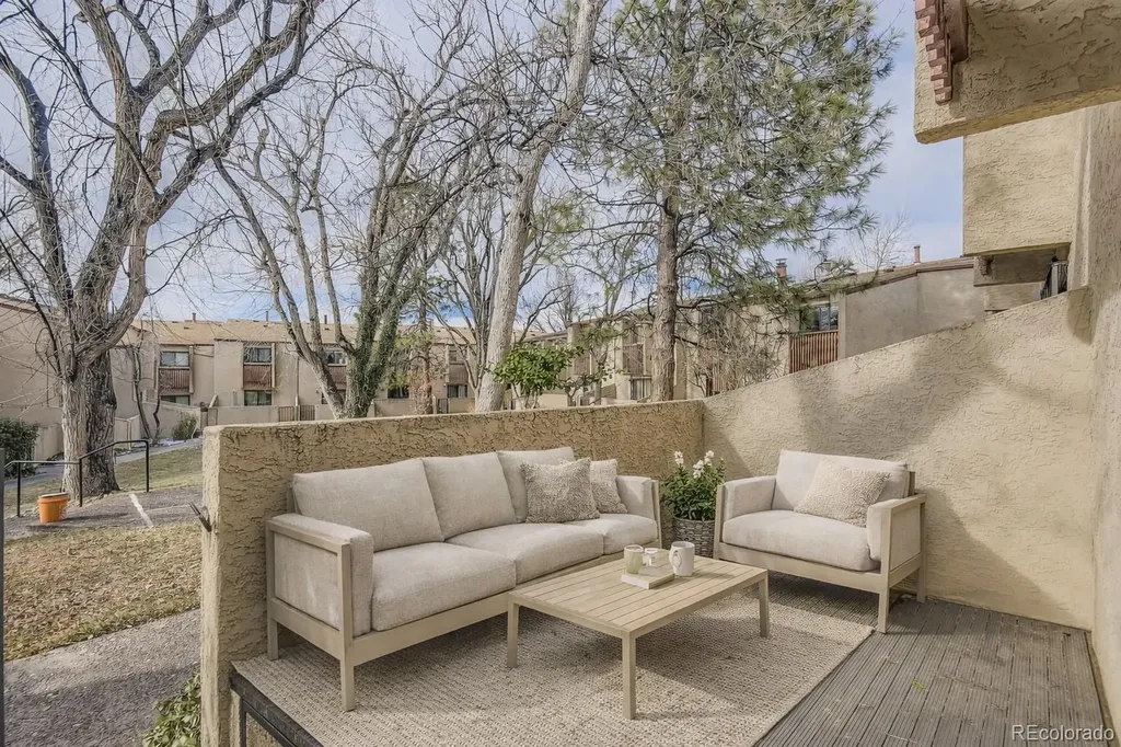 1060 S Parker Road Denver CO 80231
