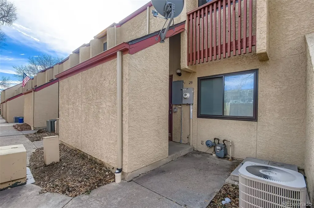1060 S Parker Road Denver CO 80231