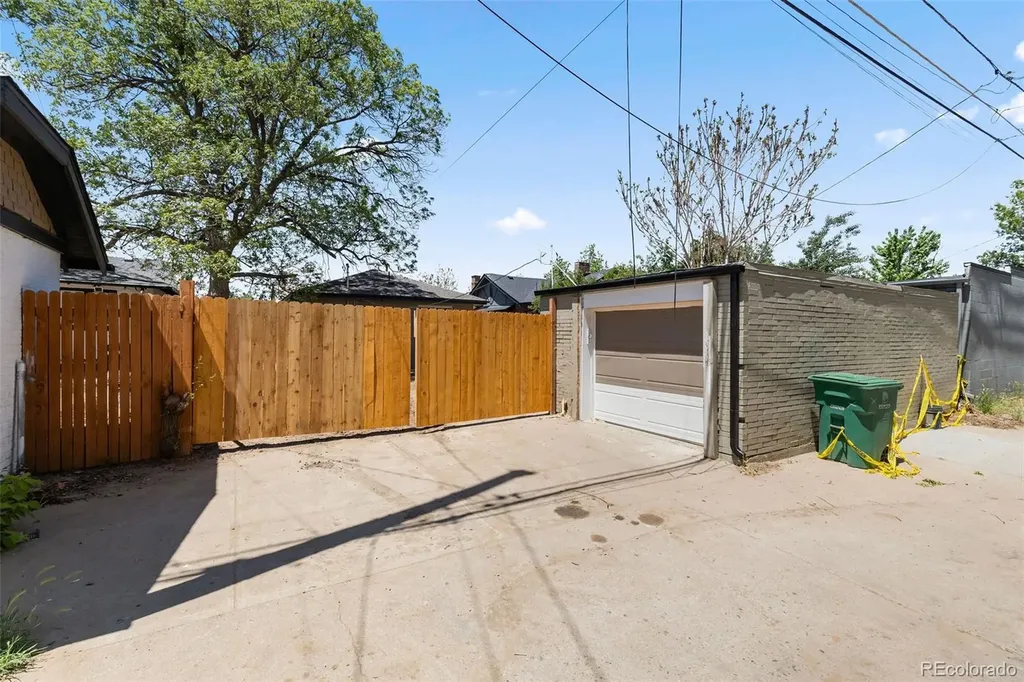 2810 N Fillmore Street Denver CO 80205