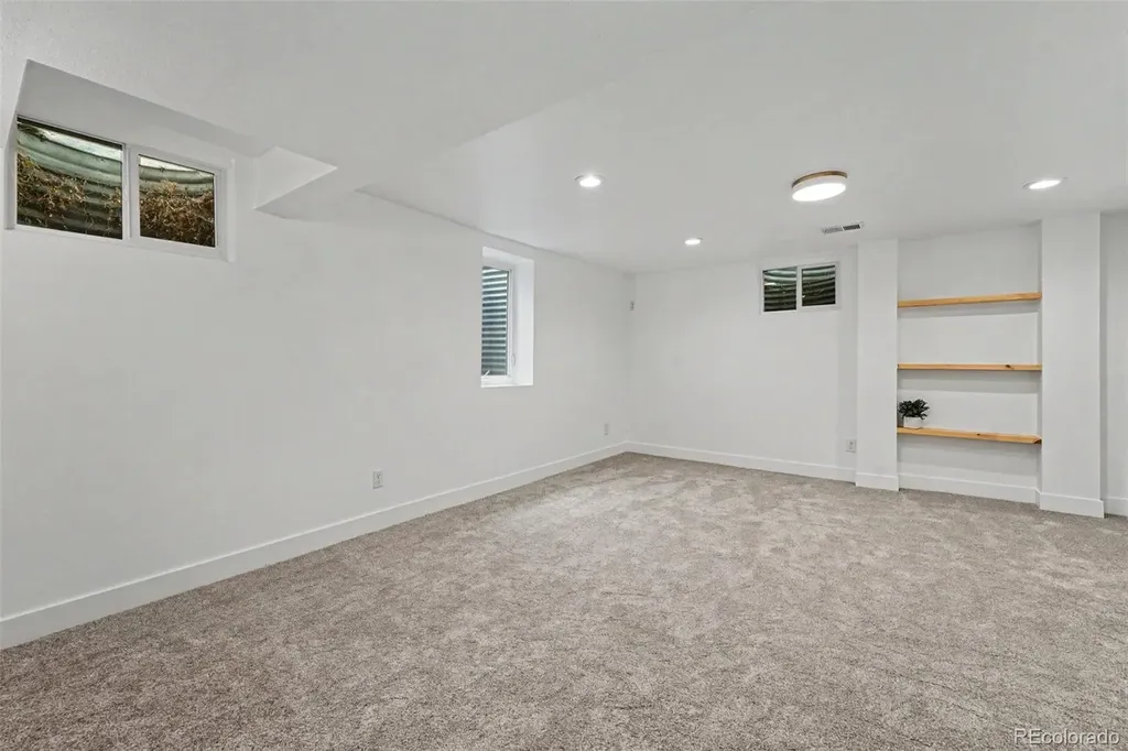 4645 S Akron Street Greenwood Village CO 80111