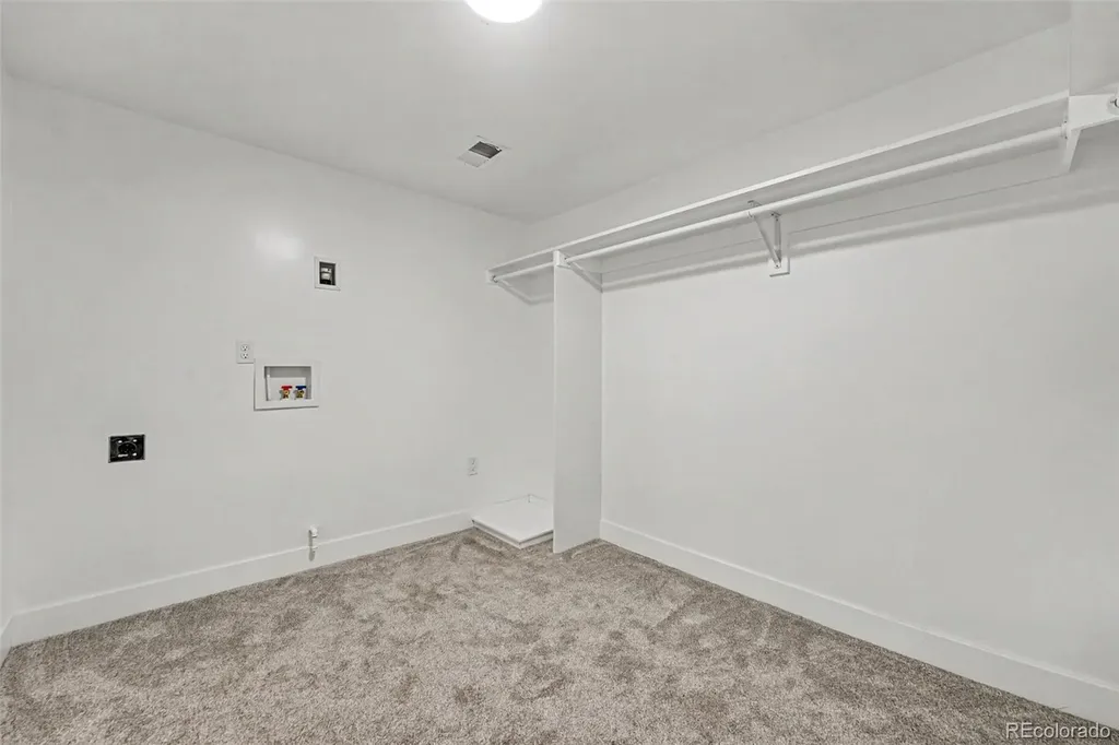 4645 S Akron Street Greenwood Village CO 80111