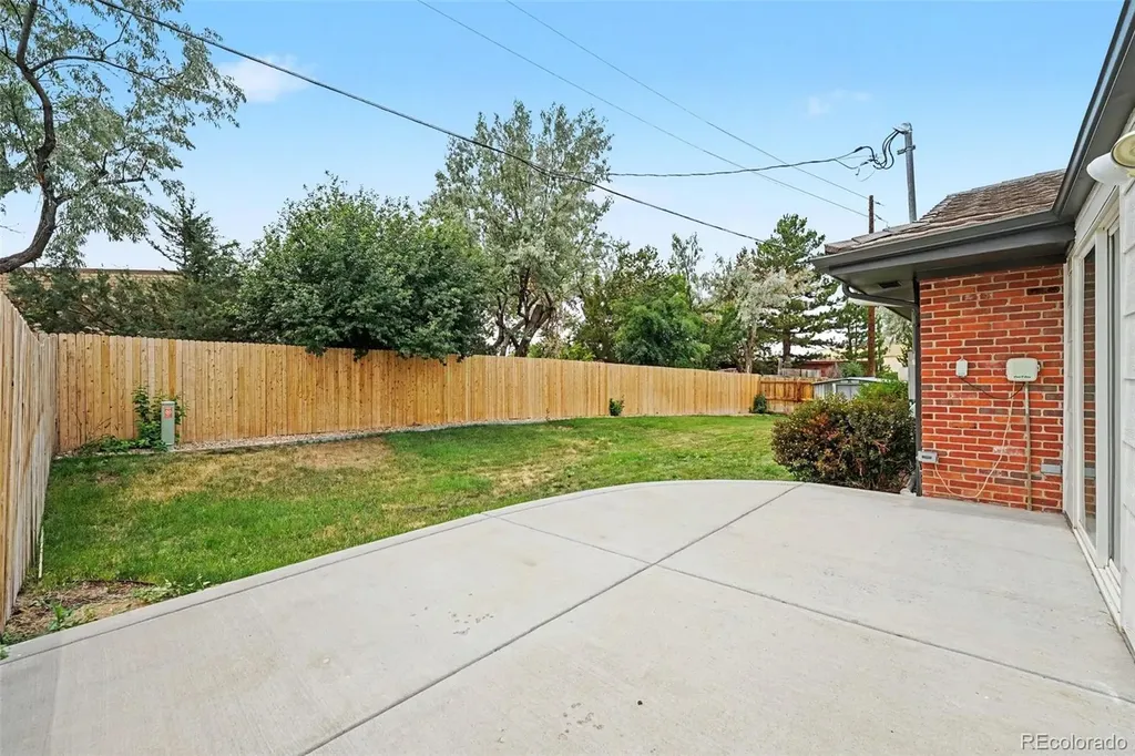 4645 S Akron Street Greenwood Village CO 80111