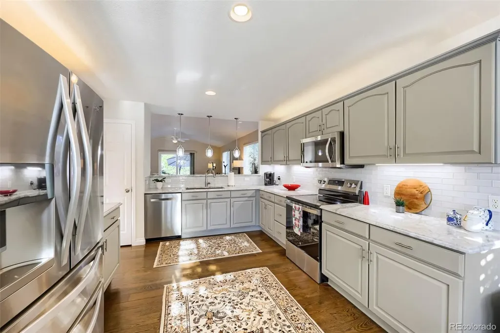 9435 High Cliffe Street Littleton CO 80129