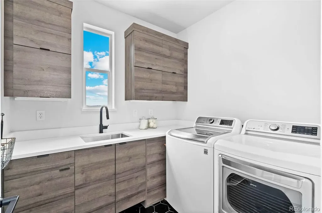 6295 King Court Denver CO 80221