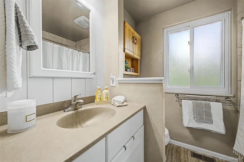8330 Garland Drive Arvada CO 80005
