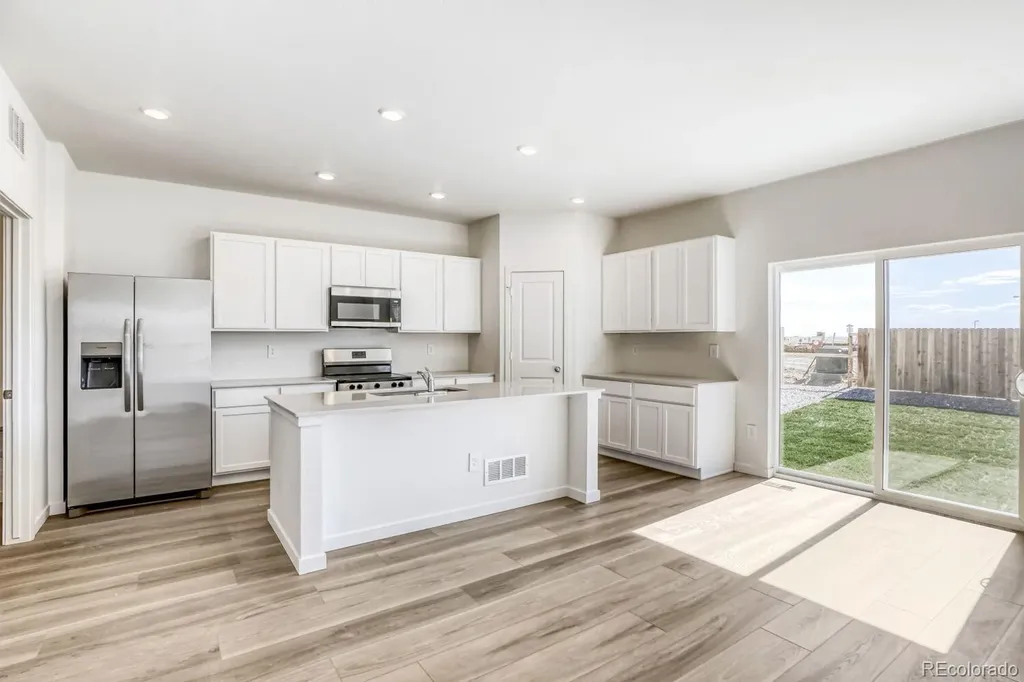 395 Wildflower Court Bennett CO 80102
