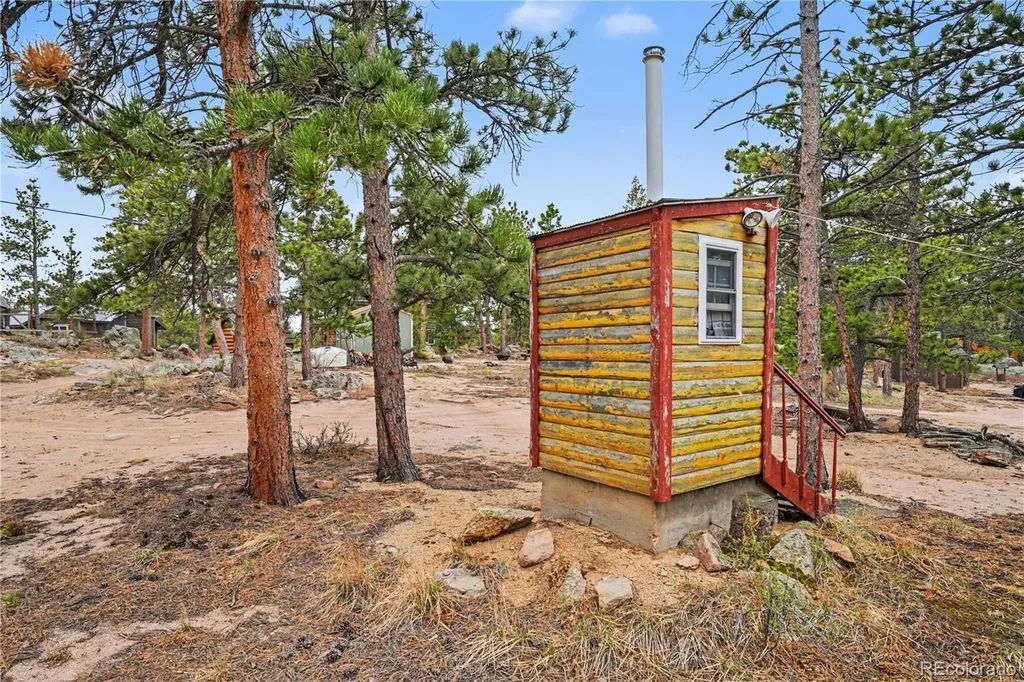 86 Blue Jay Lane Red Feather Lakes CO 80545