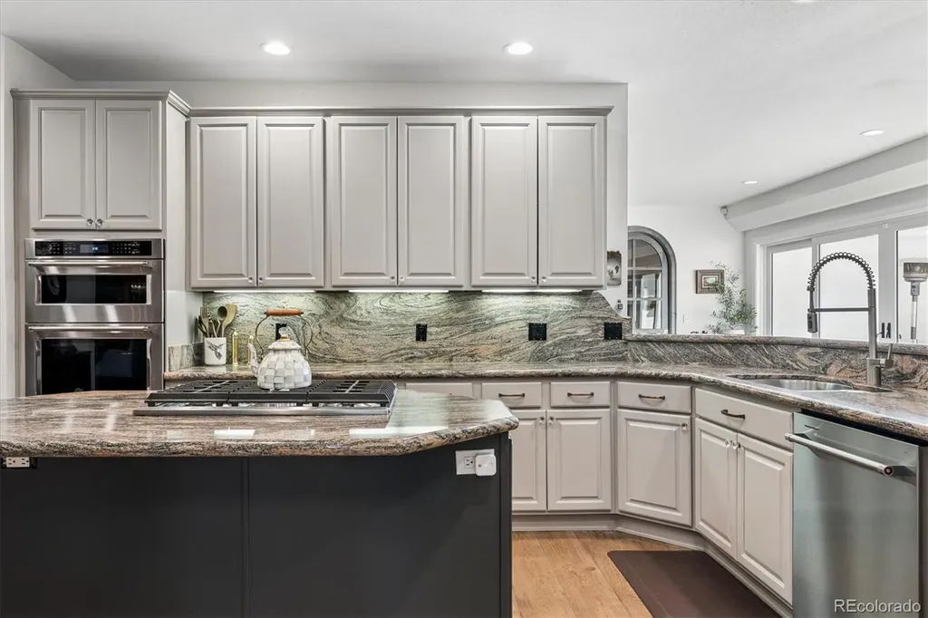 4484 W Cottonwood Place Littleton CO 80123