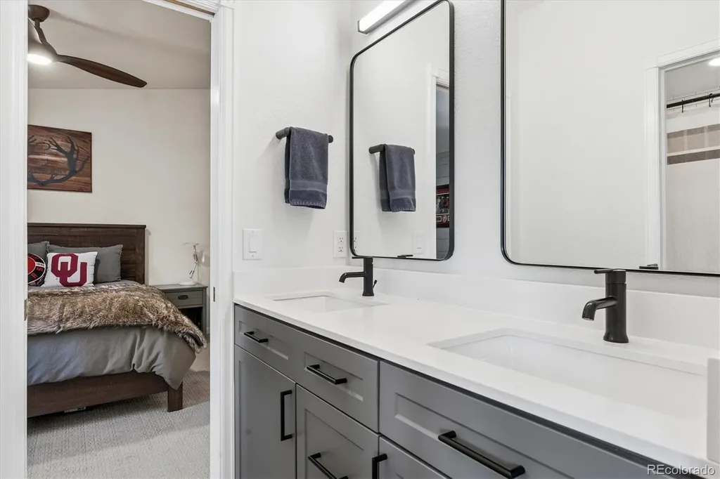 4484 W Cottonwood Place Littleton CO 80123