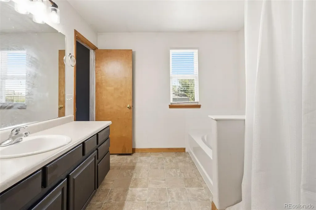 16620 W Stroilway Street Hudson CO 80642