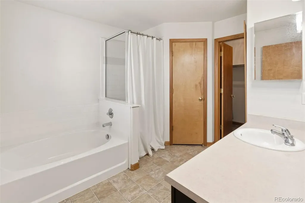 16620 W Stroilway Street Hudson CO 80642
