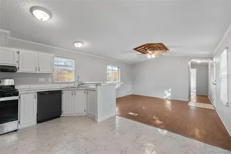 1095 Western Drive Colorado Springs CO 80915