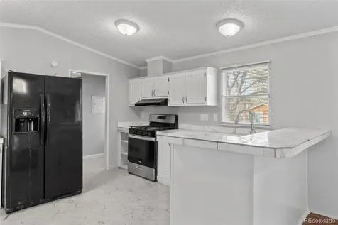 1095 Western Drive Colorado Springs CO 80915