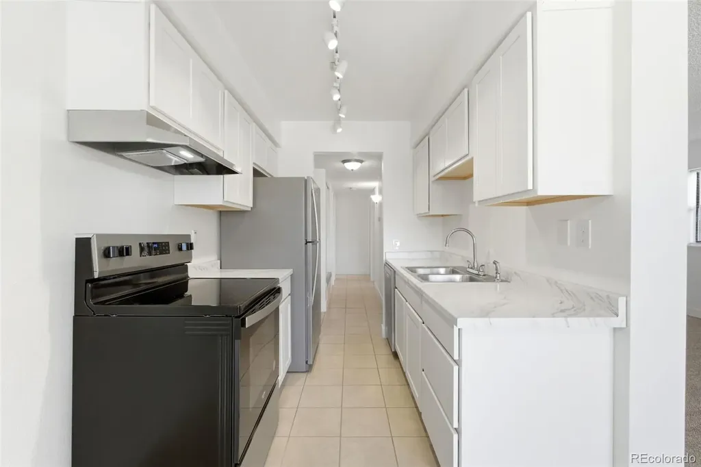 3868 S Fraser Street Aurora CO 80014