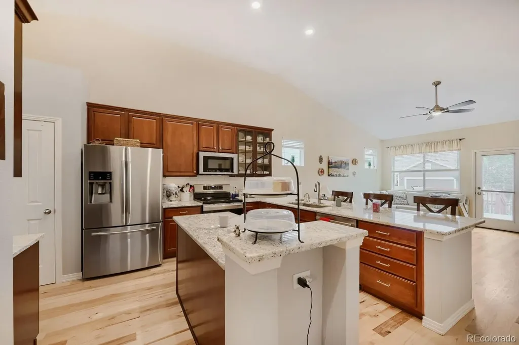 537 Peregrine Circle Longmont CO 80504