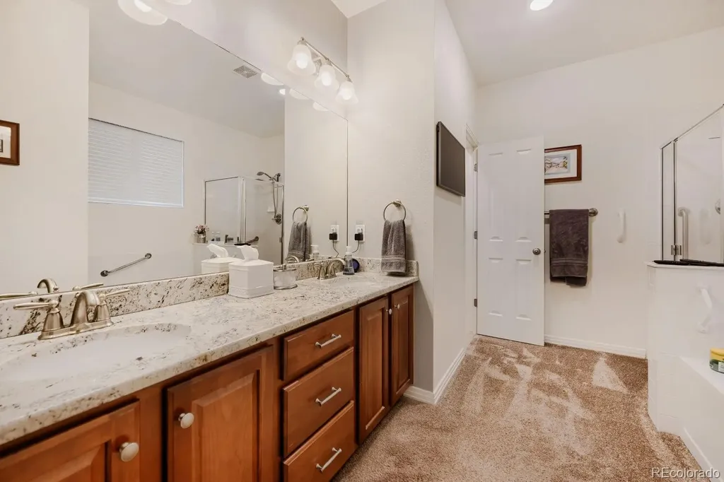 537 Peregrine Circle Longmont CO 80504