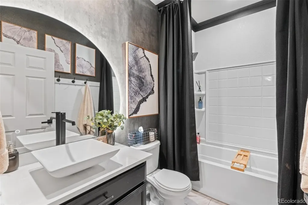 19489 E 65th Place Aurora CO 80019