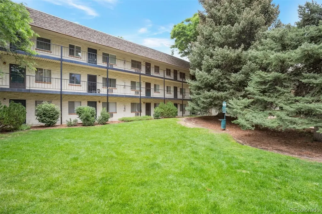 5770 E Warren Avenue Denver CO 80222