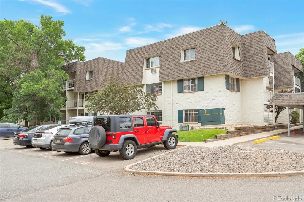 5770 E Warren Avenue Denver CO 80222