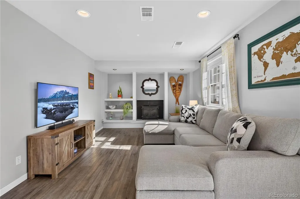 1135 Elm Street Denver CO 80220