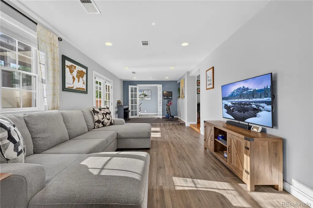 1135 Elm Street Denver CO 80220
