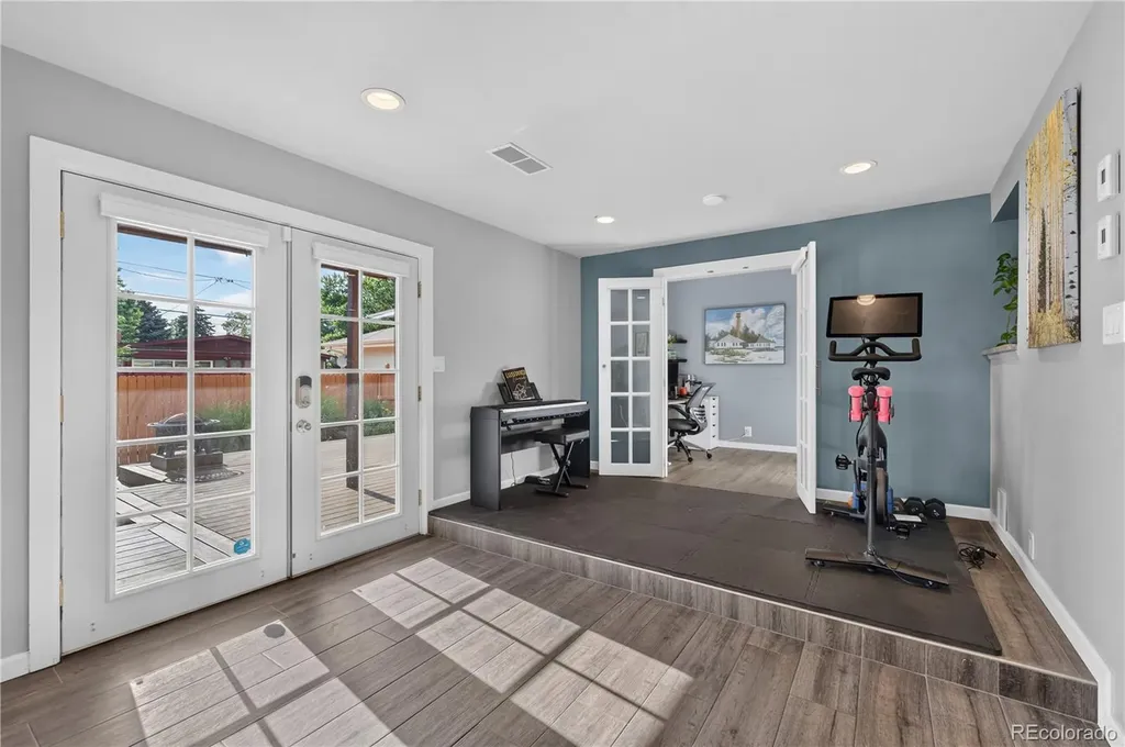 1135 Elm Street Denver CO 80220