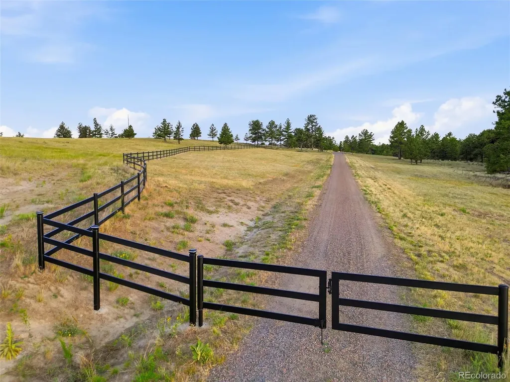 47682 Knibbe Court Parker CO 80138
