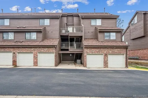 844 S Vance Street Lakewood CO 80226