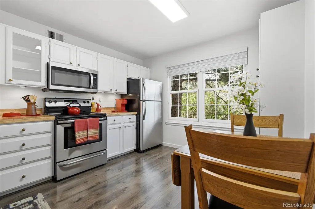 965 S Miller Street Lakewood CO 80226