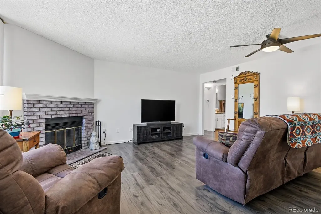 965 S Miller Street Lakewood CO 80226