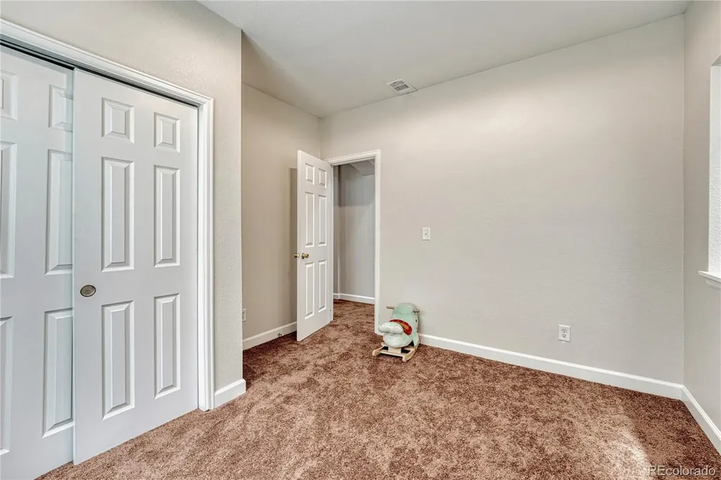 5050 S Riviera Court Aurora CO 80015