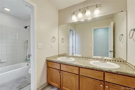 5050 S Riviera Court Aurora CO 80015