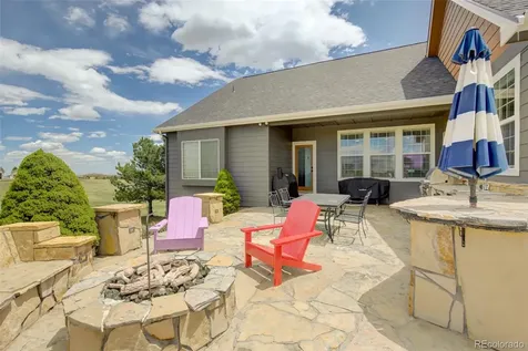 625 Coyote Trail Elizabeth CO 80107