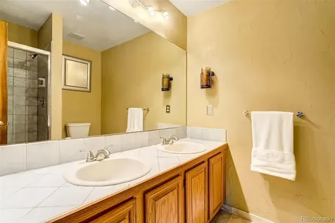 2077 E Phillips Place Littleton CO 80122