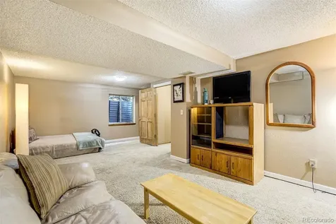 2077 E Phillips Place Littleton CO 80122