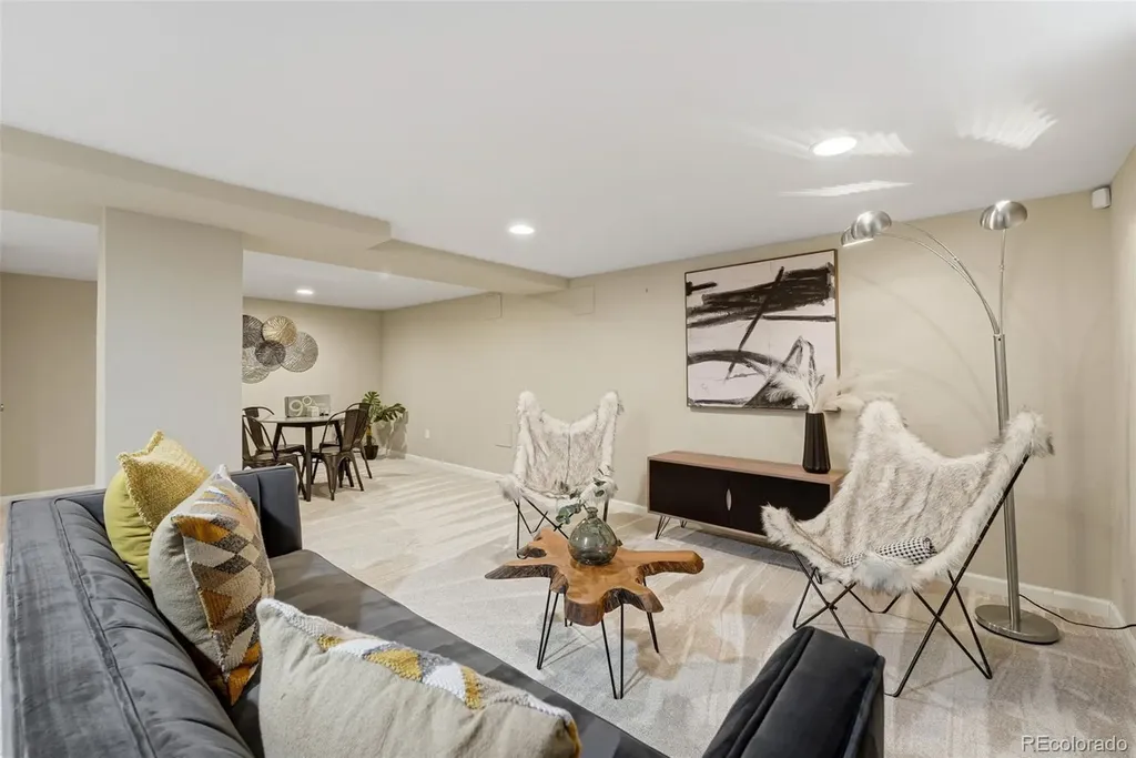 758 Elizabeth Street Denver CO 80206