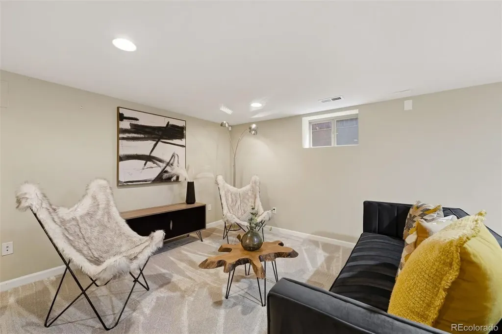 758 Elizabeth Street Denver CO 80206