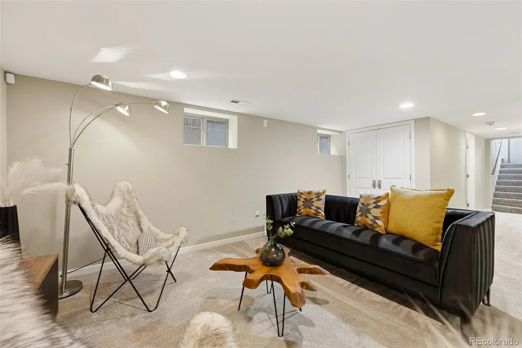 758 Elizabeth Street Denver CO 80206