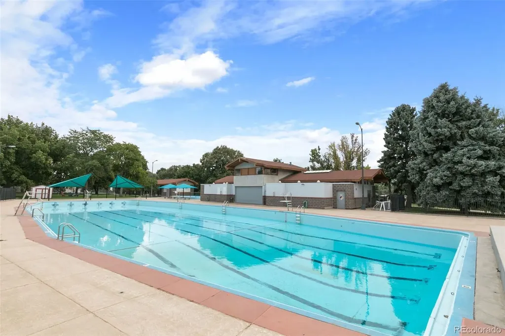 758 Elizabeth Street Denver CO 80206