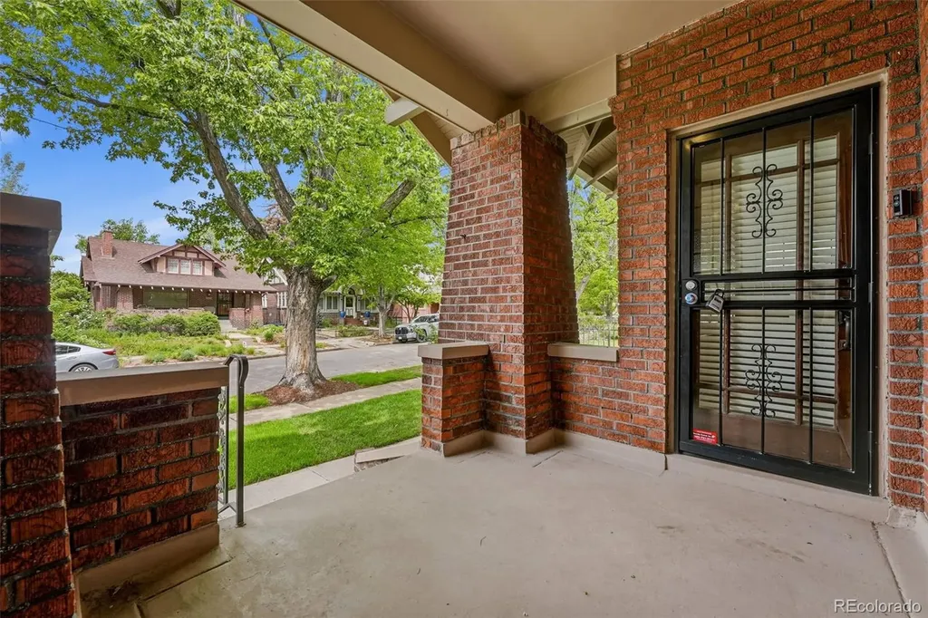 758 Elizabeth Street Denver CO 80206