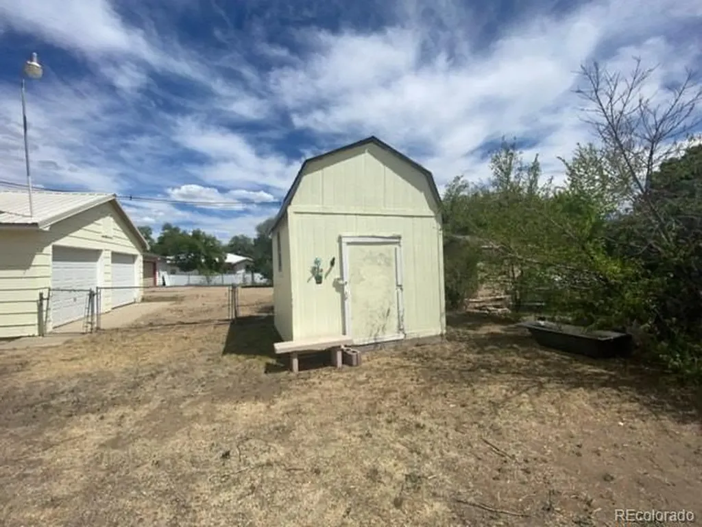 426 Poplar Avenue Las Animas CO 81054