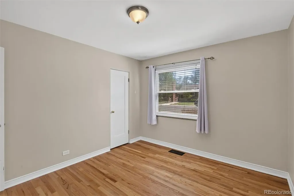 1211 Jasmine Street Denver CO 80220