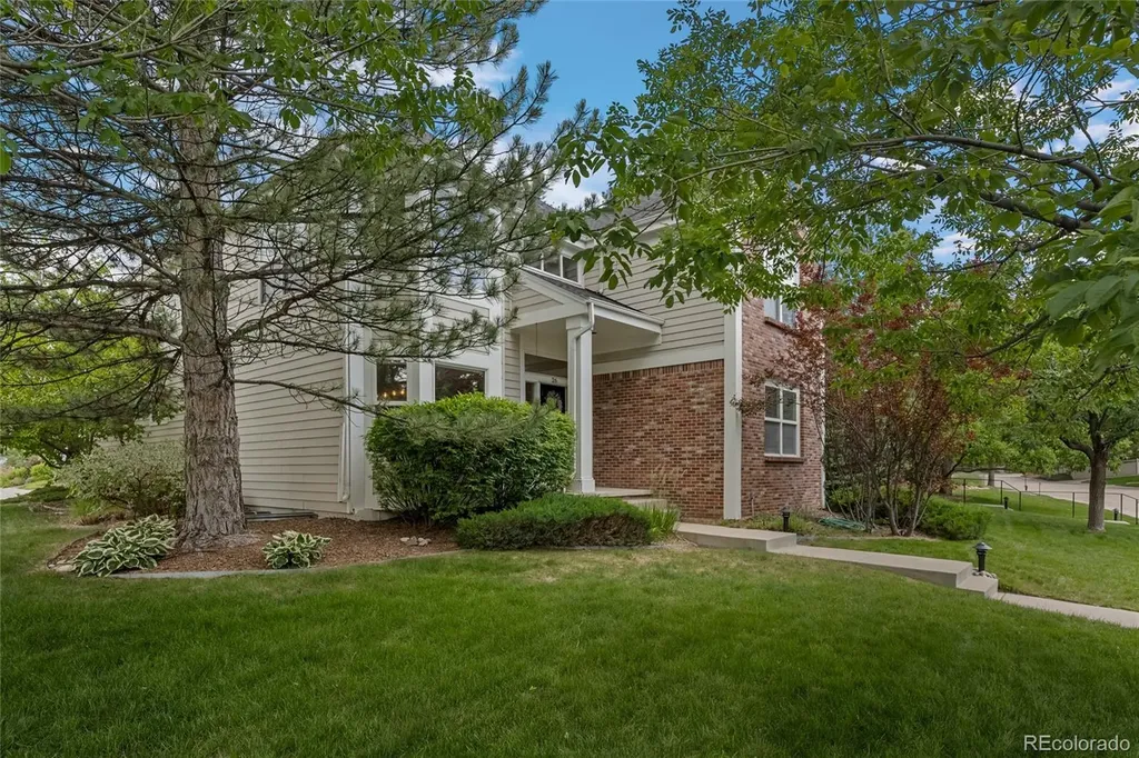 1011 S Valentia Street Denver CO 80247