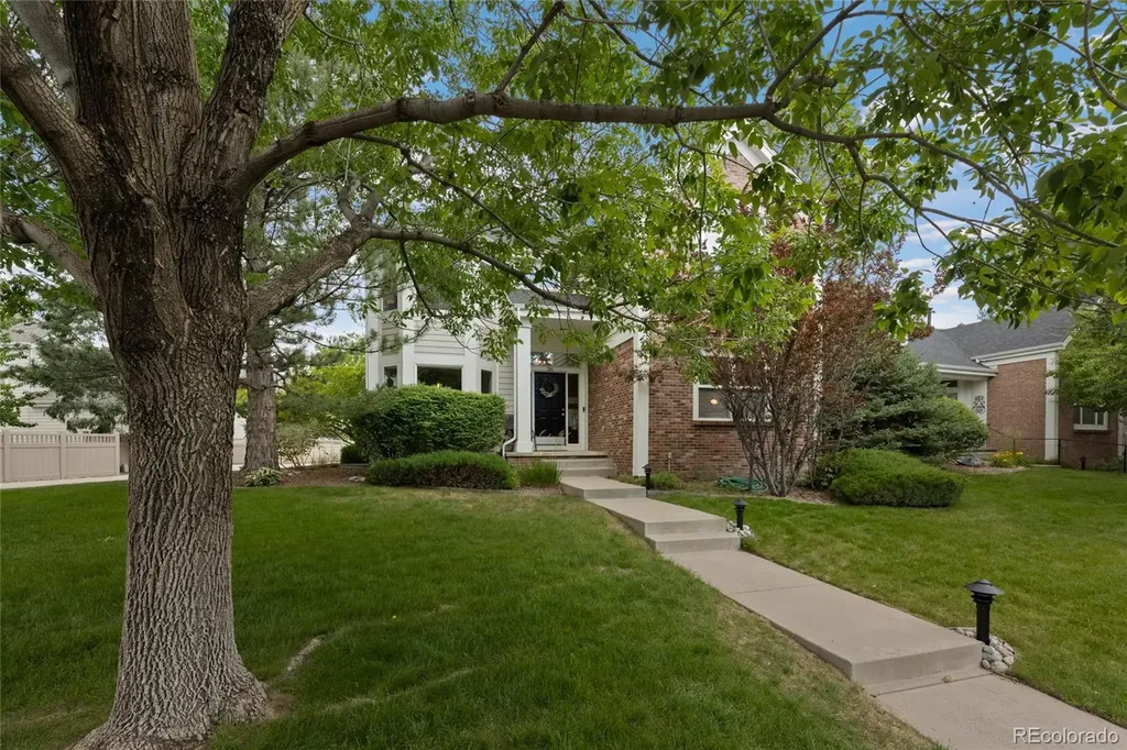 1011 S Valentia Street Denver CO 80247