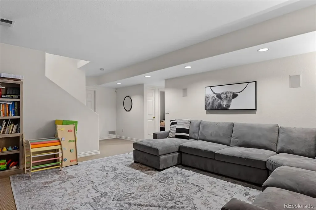 1011 S Valentia Street Denver CO 80247