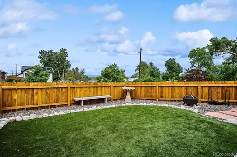 3560 N Steele Street Denver CO 80205